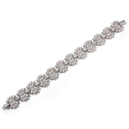 Vintage 1940s Diamond Bracelet in 18ct White Gold, 12.74 carat total