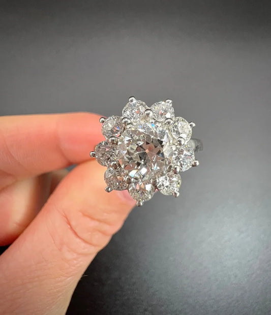 Vintage Diamond Daisy Cluster Engagement Ring in Platinum, 2.20 carats