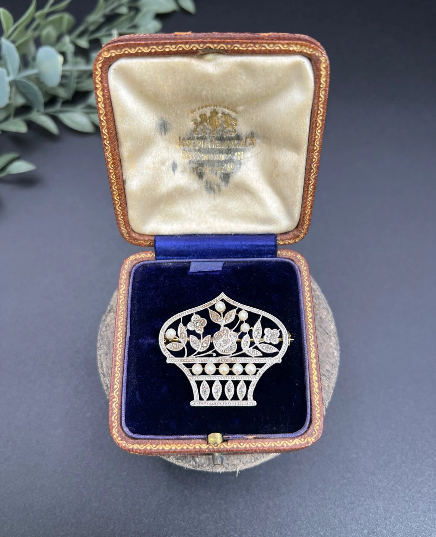 Belle Epoque 18 Carat Gold, Platinum, Diamond and Pearl Flower Basket Brooch/Pendant