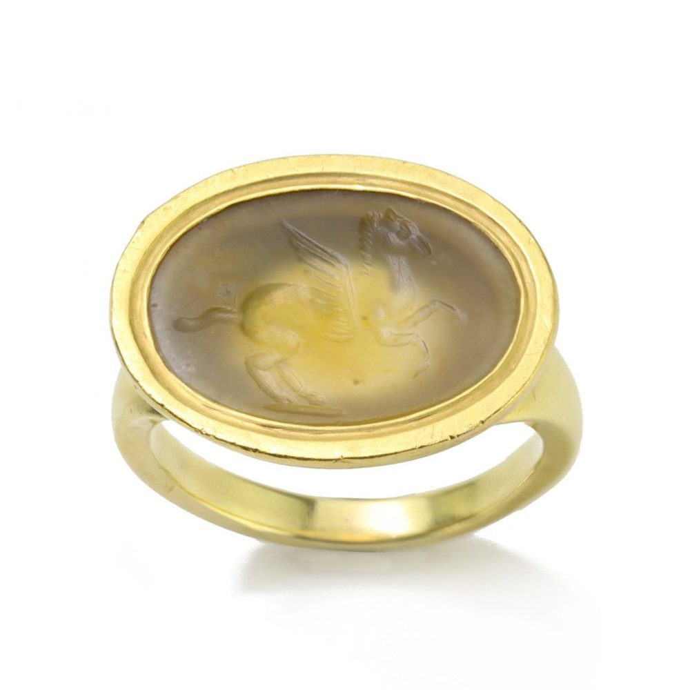 Ancient Roman Agate Intaglio of Pegasus in Vintage Gold Ring, Circa 200 BC Ancient Roman agate intaglio of Pegasus in vintage 1980s 18ct yellow gold ring