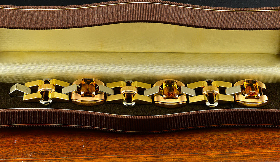 Late Art Deco Italian 23.70ct Citrine and Tri Gold Tank Bracelet by Illario, Circa 1930