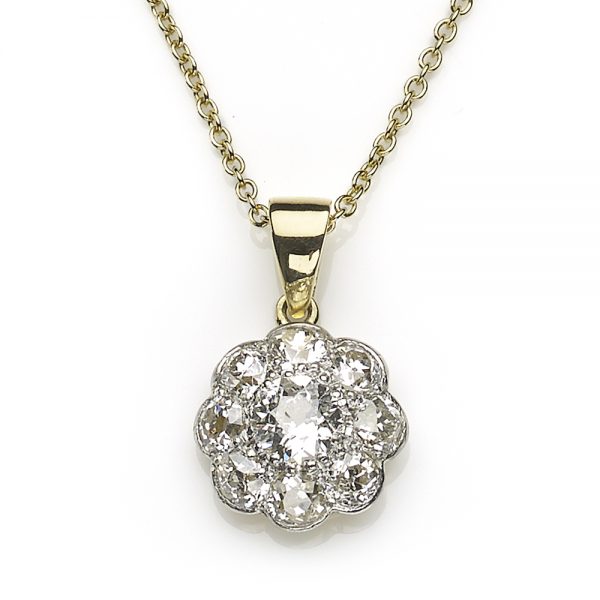1.00ct Diamond Cluster Pendant in 18ct Gold