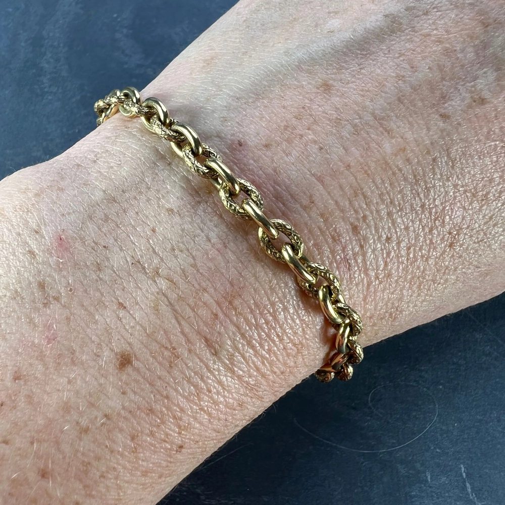 French 18ct Yellow Gold Textured Cable Link Bracelet