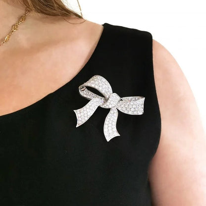 Vintage 15cts Diamond Bow Brooch in 18ct White Gold