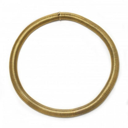 Vintage Gold Collar Necklace; single row of flexible "gaspipe" style hollow 18ct yellow gold chain, with a push-in tongue clasp. European, Circa 1950