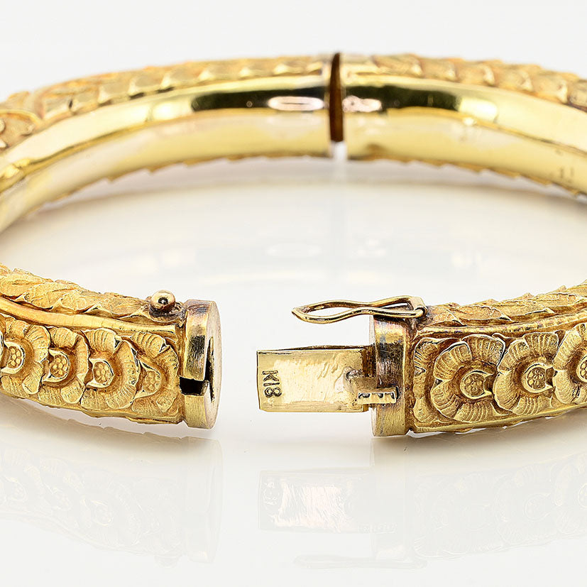 Antique Art Nouveau 18ct Yellow Gold Repousse Bangle Bracelet
