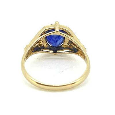 Decorative Sapphire Ring with Diamond Shoulders