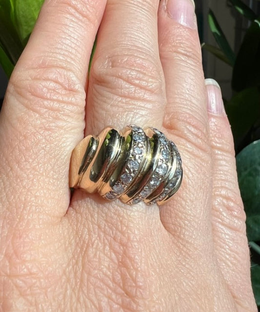 Vintage Retro 18ct Gold Domed Ring with Diamonds