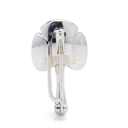 Chaumet 18ct White Gold and Diamond Flower Pin Brooch Pendant, 0.60 carat total