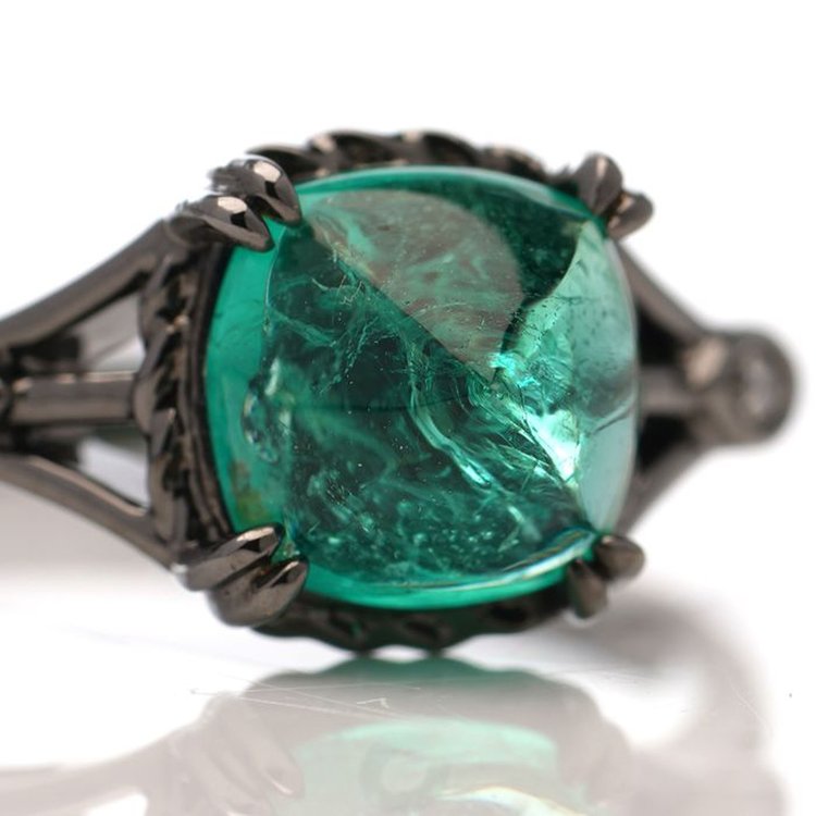 1.34ct Pyramidal Cabochon Cut Emerald Ring