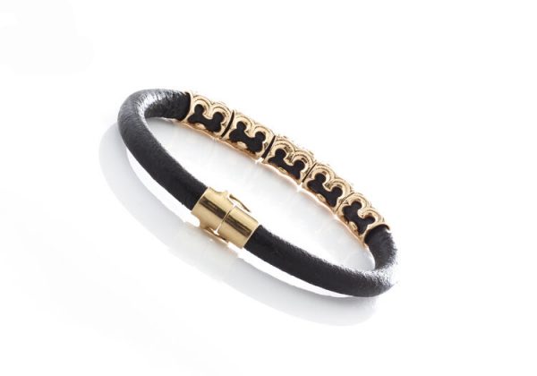 Saisei Japanese 3.75ct Diamond and 18ct Gold Set Leather Bracelet