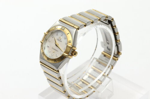 Omega Constellation Ladies 22mm MOP Diamond Dial, in Steel and Gold Quartz Watch, original Omega mother of pearl dial with 12 diamond hour markers, Steel and gold bracelet strap