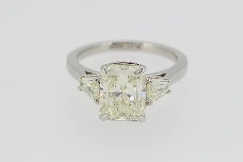 Radiant Emerald Cut Diamond Engagement Ring in Platinum, 3.02 carats