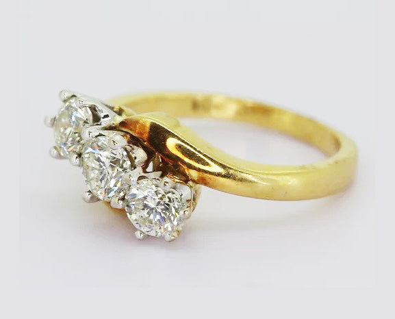Vintage 1.30ct Diamond Three Stone Crossover Ring in 18ct Gold