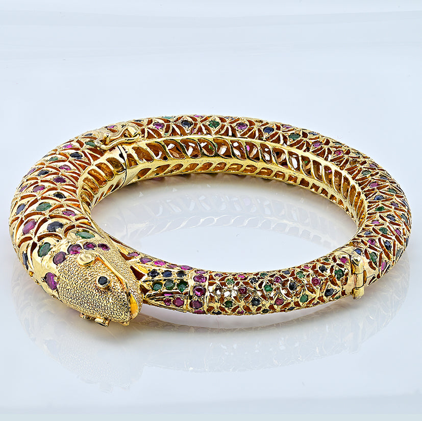 Vintage 1940s Indian 8.30ct Multi Gemstone Gold Fish Bangle Bracelet with Ruby Sapphire Emerald