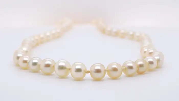 Art Deco Natural Saltwater Pearl Necklace with Diamond Clasp