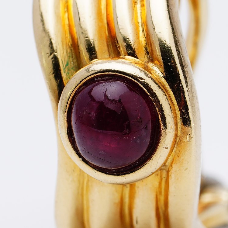 Vintage Boucheron Cabochon Ruby and 18ct Yellow Gold Clip On Earrings