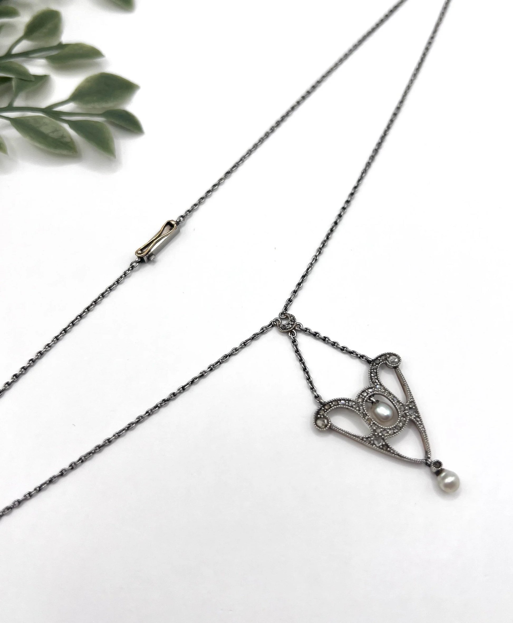 Edwardian Diamond and Pearl Pendant Necklace in Platinum and 18 Carat Gold