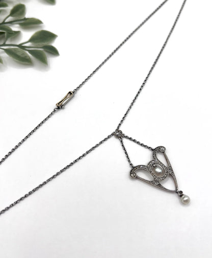 Edwardian Diamond and Pearl Pendant Necklace in Platinum and 18 Carat Gold