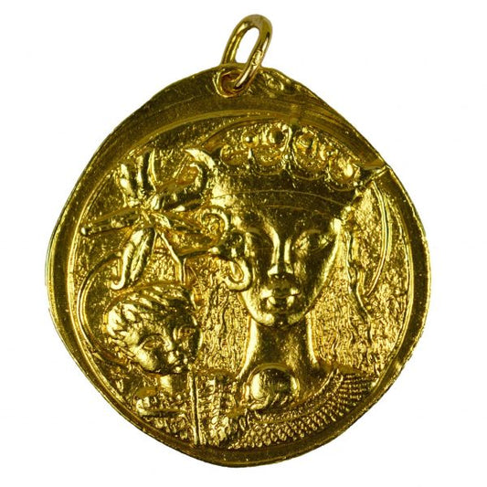 Virgin of the Lilies 18ct Yellow Gold Pendant; designed as a medal depicting the Madonna and Child with lilies, with cross on reverse