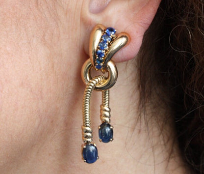 Retro 24cts Sapphire and 18ct Gold Necklace, Earrings, Bracelet Suite, Circa 1940.