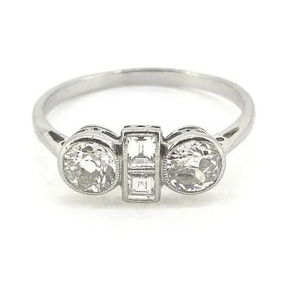 Art Deco Diamond Engagement Ring in Platinum, 1.20 carats