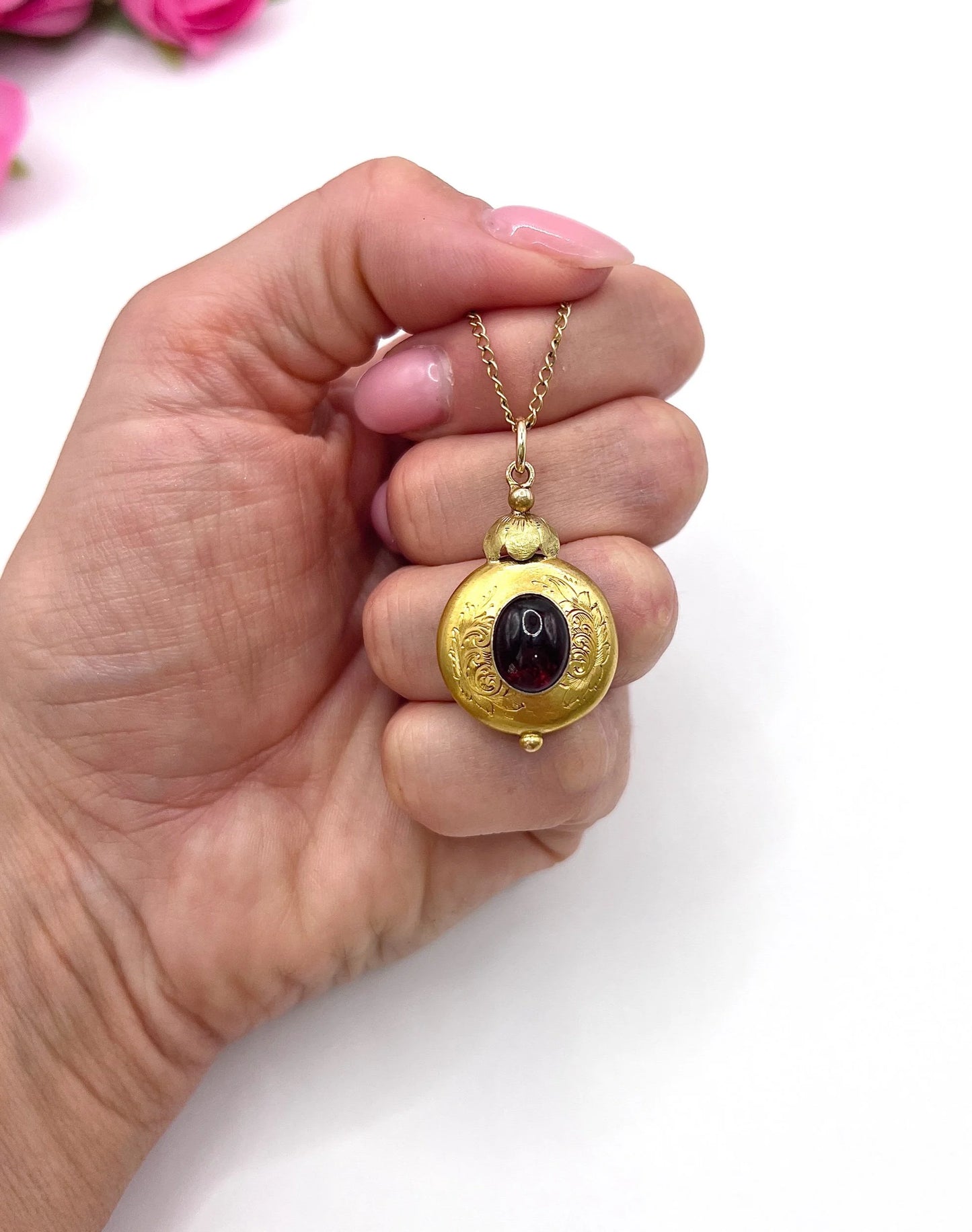Victorian 15 Carat Two-Colour Gold Cabochon Garnet Locket Back Pendant, Circa 1870