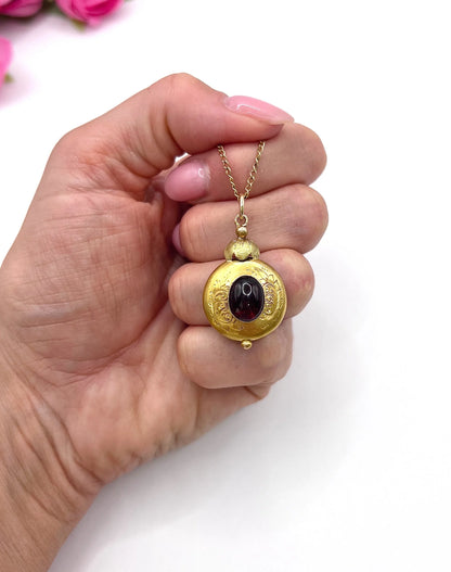 Victorian 15 Carat Two-Colour Gold Cabochon Garnet Locket Back Pendant, Circa 1870