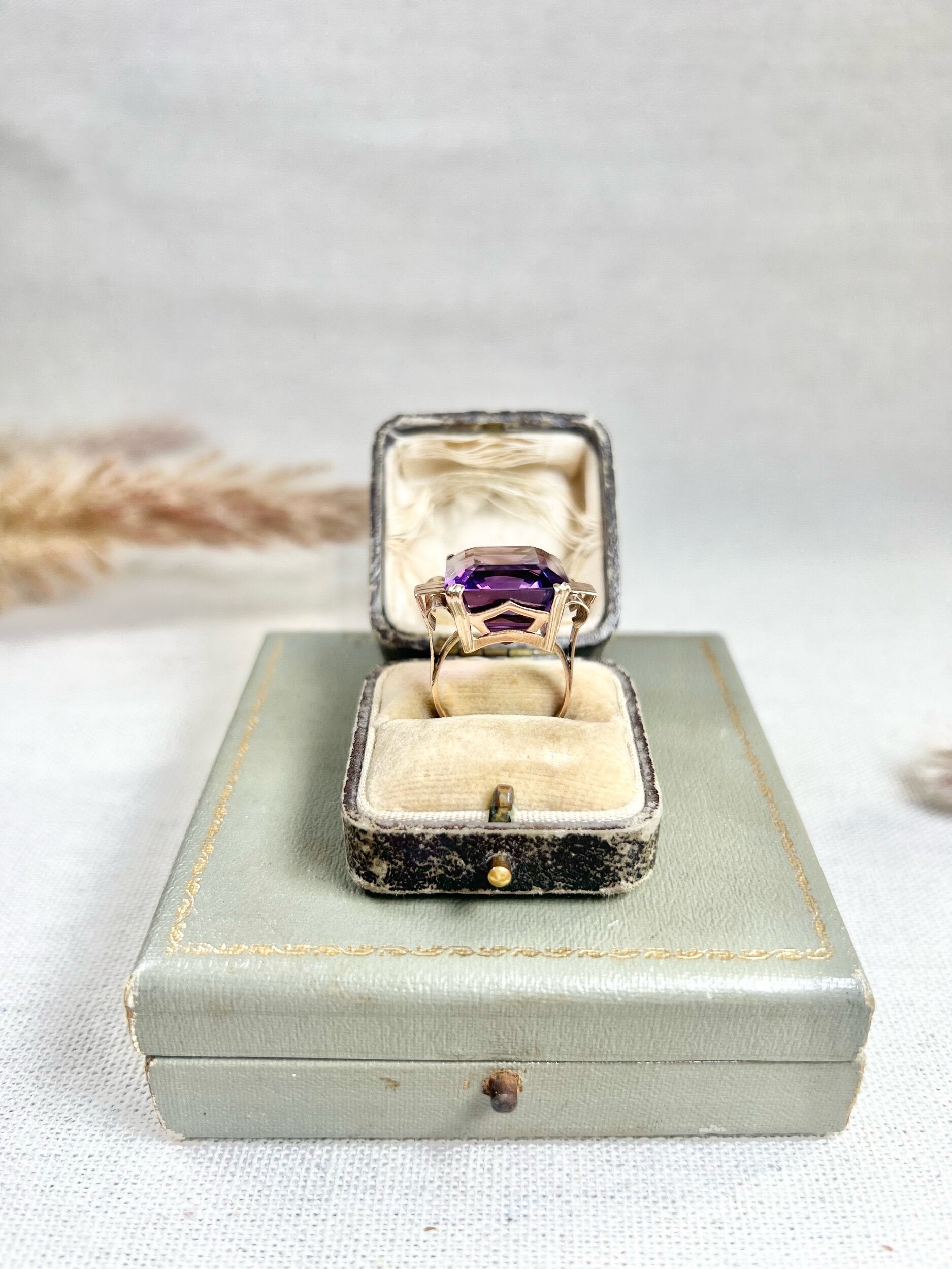 Vintage 14 Carat Yellow Gold Large Amethyst Cocktail Ring, Circa 1940