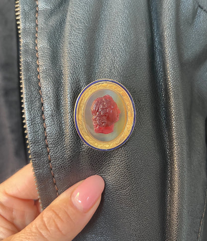 Early Victorian 18 Carat Yellow Gold Carved Chalcedony Cameo Brooch, Circa 1830