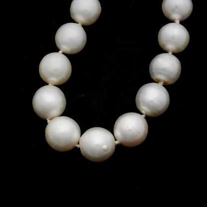 Graduated South Sea Pearl Necklace with Diamond Set 18ct White Gold Ball Clasp, 3.46 carat total