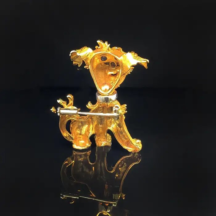 Vintage Italian Gem Set Gold Schnauzer Dog Brooch, with diamond nose and collar, cabochon sapphire eyes and ruby tongue, Circa 1960s