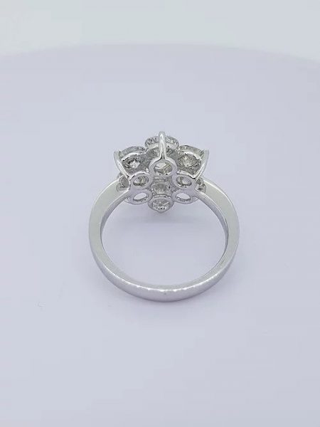 Diamond Daisy Flower Cluster Ring in 18ct White Gold, 2.92 carats