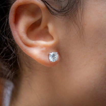 4.11 Carats Diamonds Gold Stud Earrings