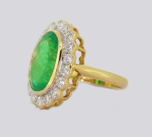 5.14ct Emerald and Diamond Oval Cluster Ring in 18ct Gold