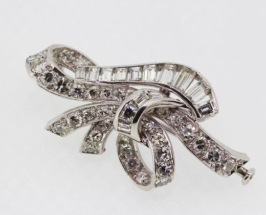 Vintage Diamond Bow Brooch in 18ct White Gold