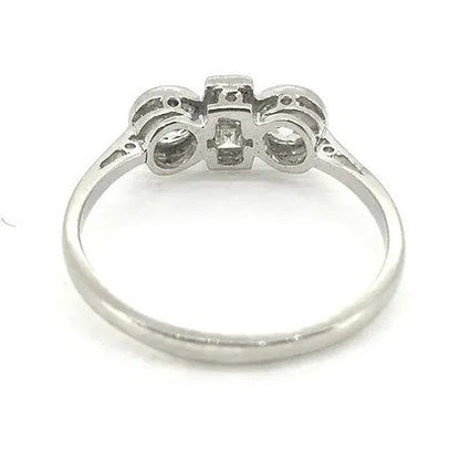 Art Deco Diamond Engagement Ring in Platinum, 1.20 carats