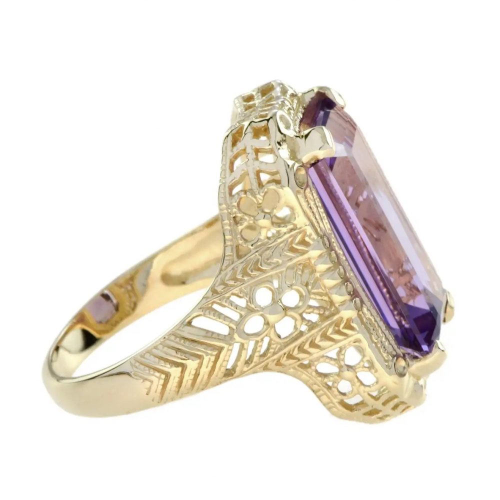 9ct Emerald Cut Amethyst and Yellow Gold Filigree Dress Ring