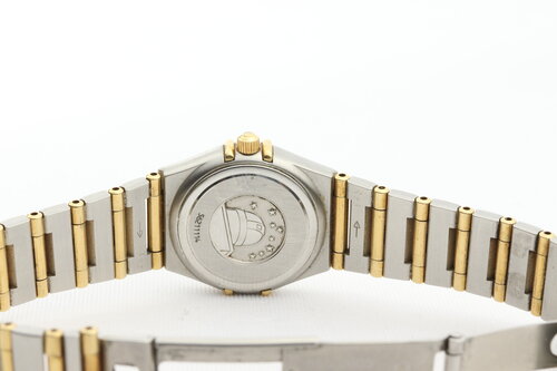 Omega Constellation Ladies 22mm MOP Diamond Dial, in Steel and Gold Quartz Watch, original Omega mother of pearl dial with 12 diamond hour markers, Steel and gold bracelet strap