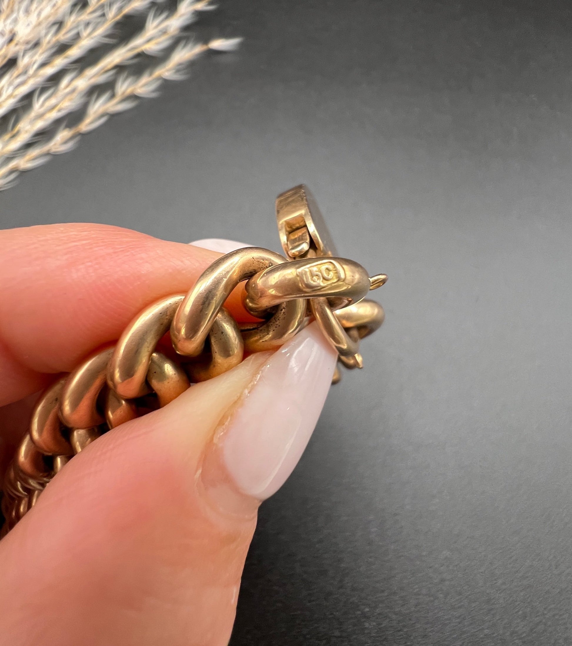 Victorian 15 Carat Rose Gold Curb Link Bracelet with Heart Padlock Clasp, Circa 1880