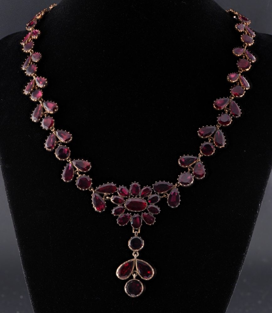 Antique Georgian Almandine Garnet Cluster Riviere Necklace