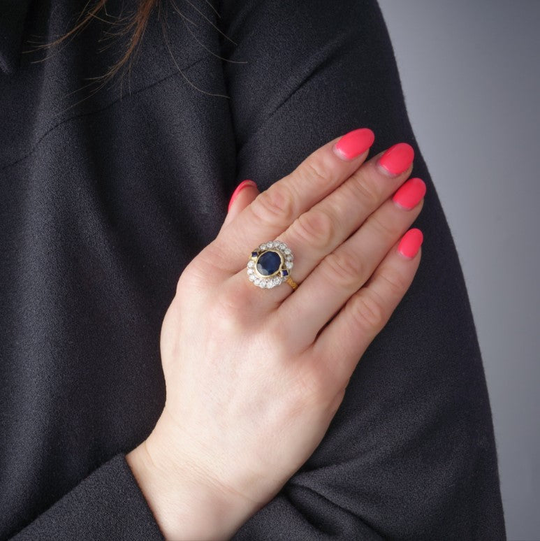 Vintage 2ct Sapphire and Diamond Cluster Ring