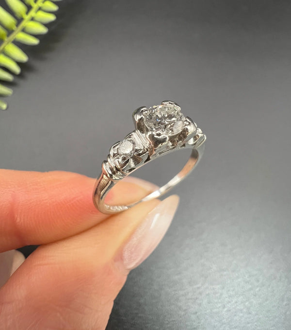 Antique Platinum 1920's Single Stone Diamond Engagement Ring With Diamond Shoulders
