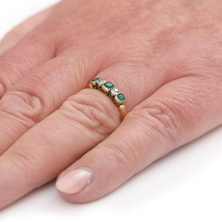 Antique Emerald and Diamond 5 Stone Ring 18ct Yellow Gold