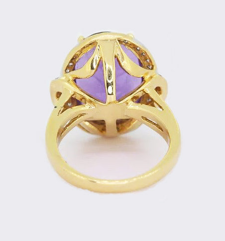 Amethyst and Diamond Oval Cluster Ring, set in 18ct yellow gold
