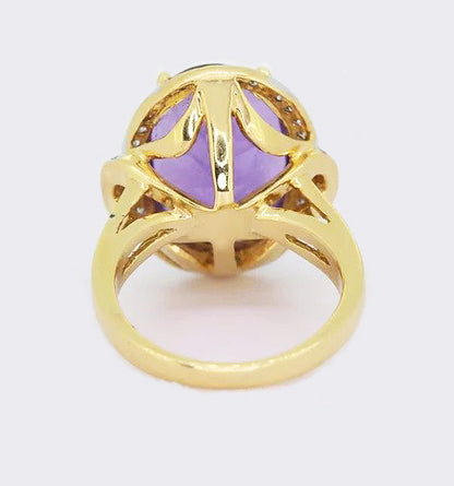 Amethyst and Diamond Oval Cluster Ring, set in 18ct yellow gold