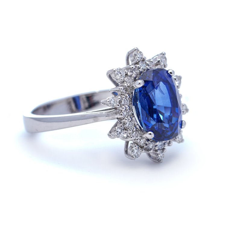 1.80ct Sapphire and Diamond Oval Cluster Ring in 18ct White Gold