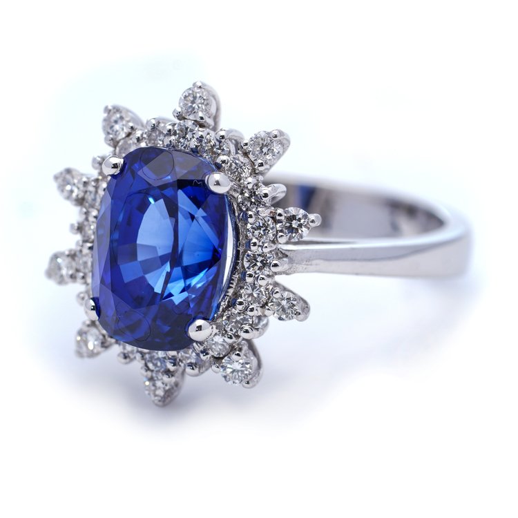 1.80ct Sapphire and Diamond Oval Cluster Ring in 18ct White Gold