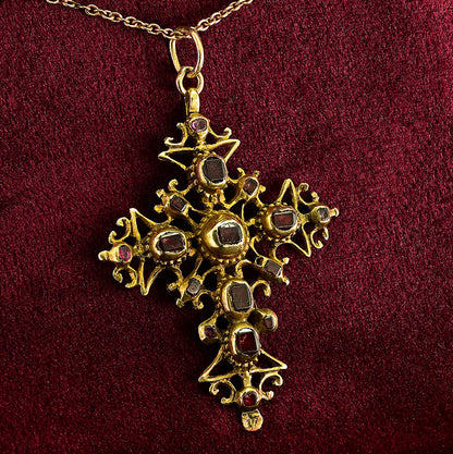 Georgian Antique Table Cut Garnet and Ruby Set 18ct Yellow Gold Cross Pendant, Mid 18th century Circa 1740