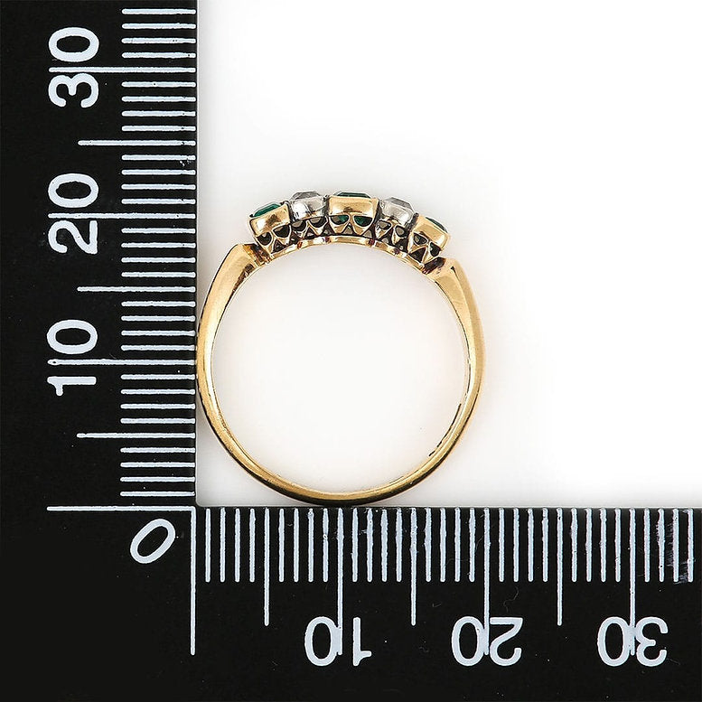 Antique Emerald and Diamond 5 Stone Ring 18ct Yellow Gold
